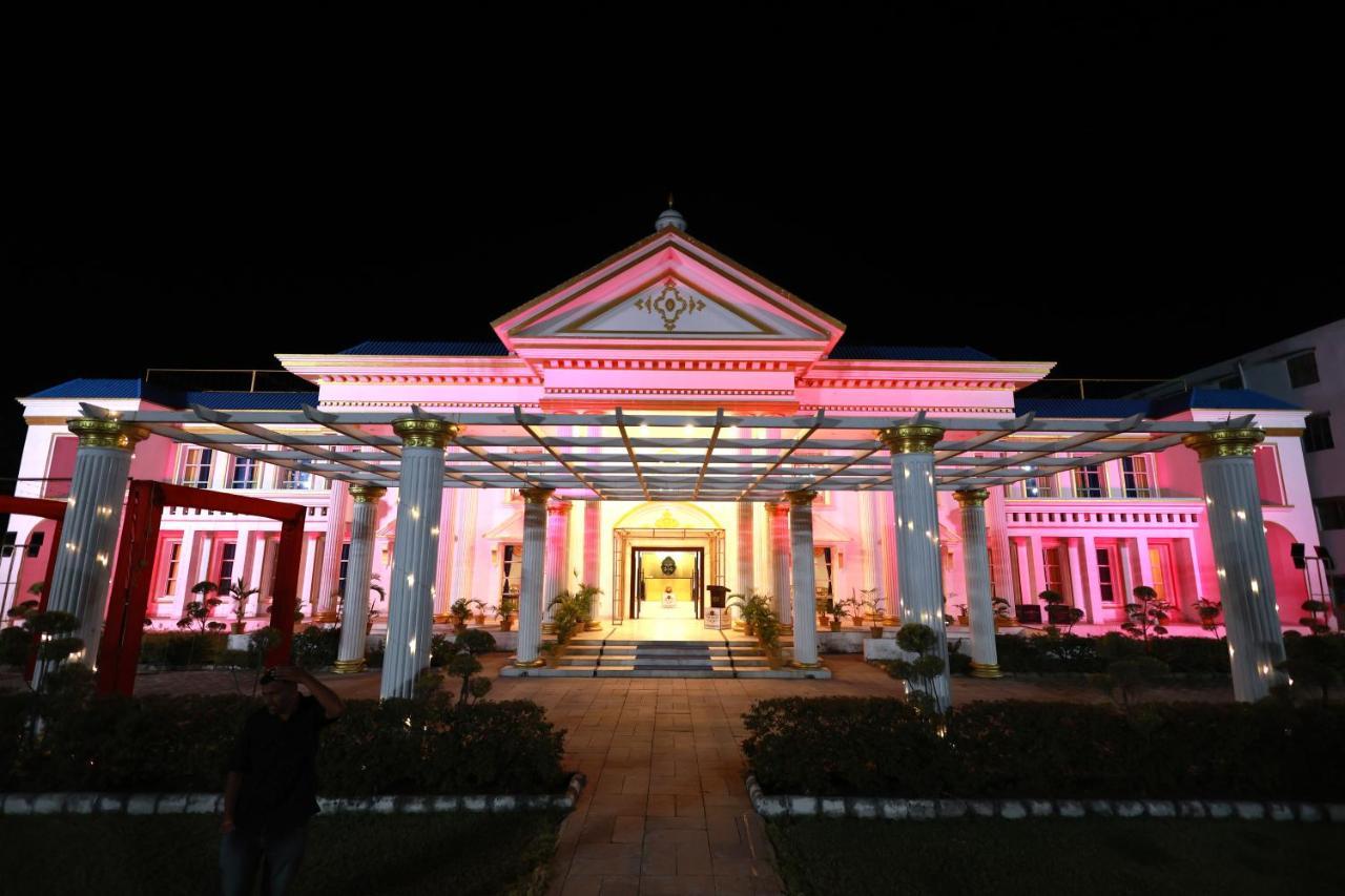 The Royal Palace Dewas Exteriör bild